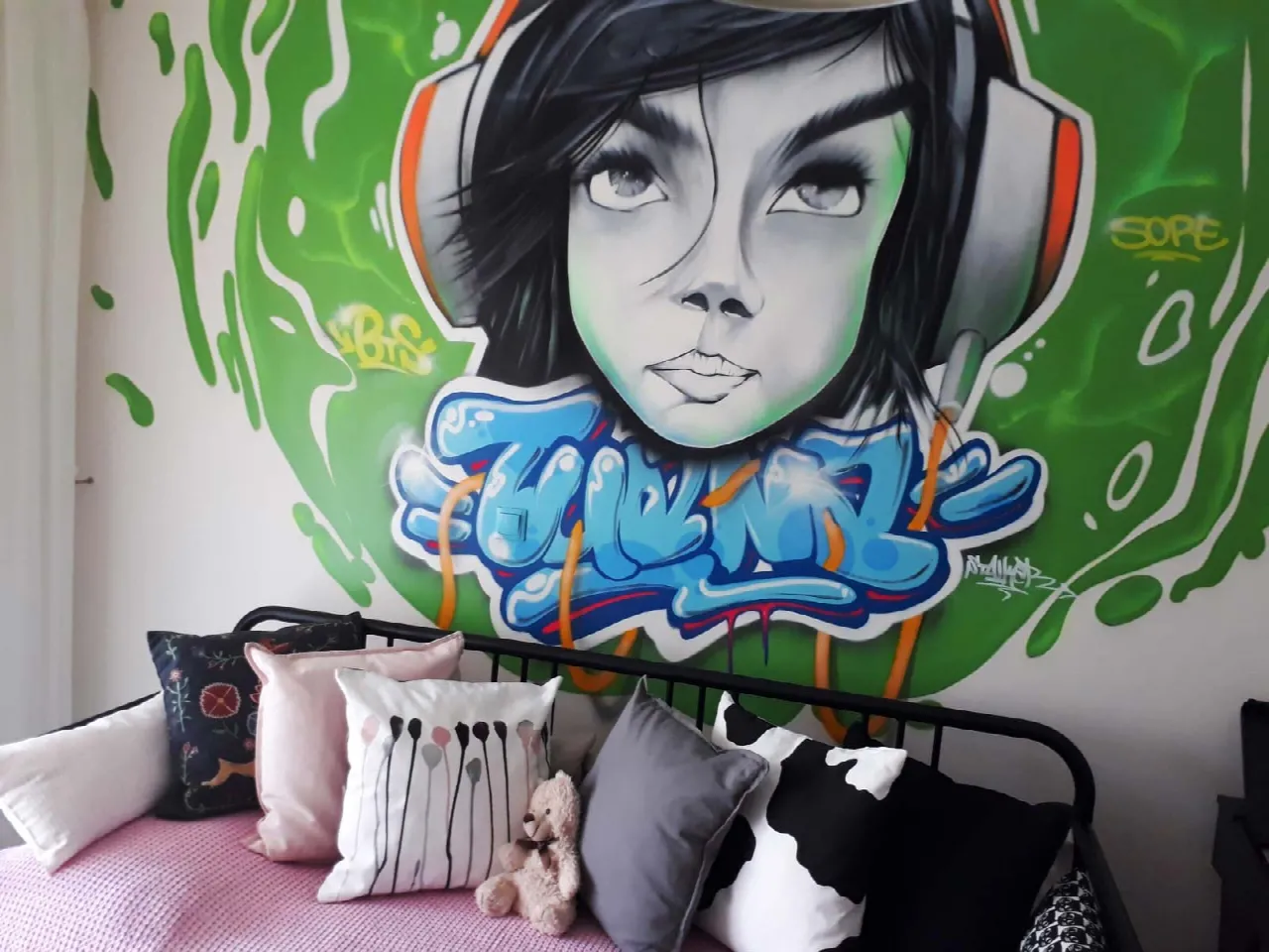 Kids Room Graffiti
